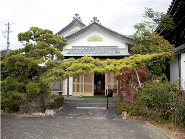 高塚町の地蔵院で演奏してきました！